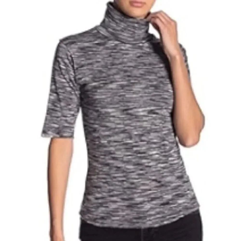 Free People Women's Sunshine Turtleneck Half Sleeve Tee, size medium space gray